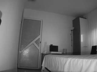 voyeurcam charmhellen kitchen